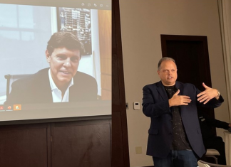 Morgan Siegler of TA Associates(left) and CEO Mike Ettling at Unit4 Analyst Event in Boston
