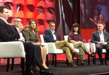 Panel discussion at Oracle HCM World features Tony Kender of Oracle and customers YRC, Northwell Health, Direct TV, and Emerson.